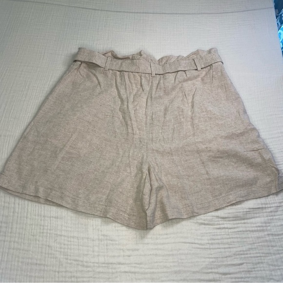 NWT Banana Republic Tan Cream Linen Blend Flowy Chino Shorts Belt Pockets 16 - Picture 9 of 13